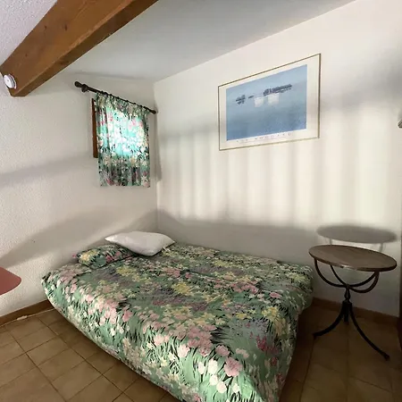 Duplex à Avec Terrasse Et Parking Privatif - Fr-1-309-82 *